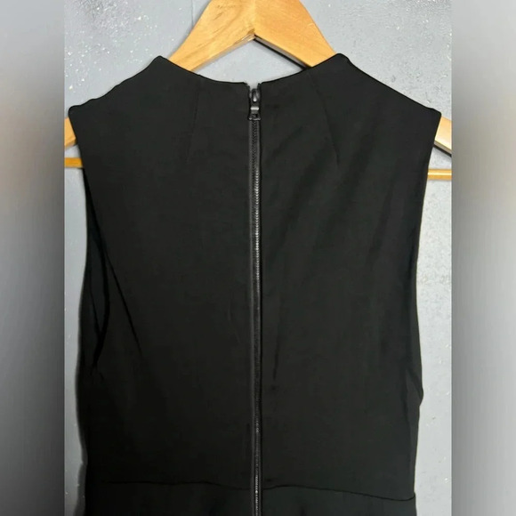 Alice & Olivia Ivy Cutout Shoulder Sleeveless Wide Leg. Size 4 - Picture 7 of 11